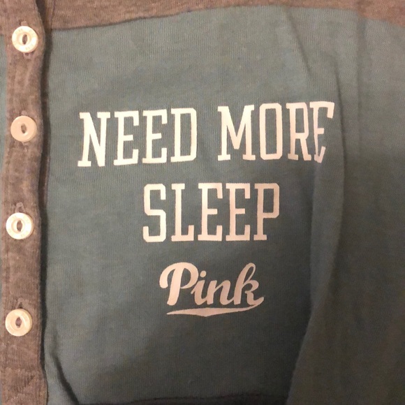 Victoria’s Secret PINK t-shirt - Picture 2 of 4